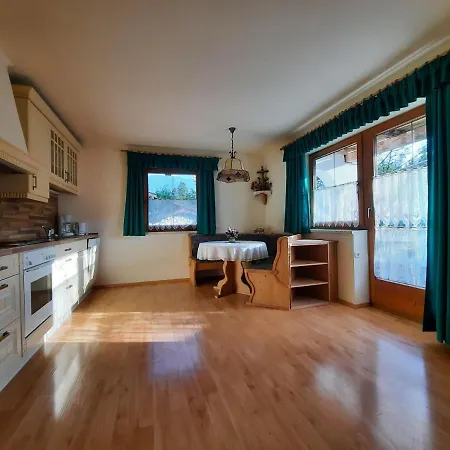 Erhart Scheffau * שפאו אם ווילדן קייזר